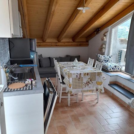 Ca Di Pippo "Tasso" Appartamento Ristrutturato 奥尔科费利诺 外观 照片