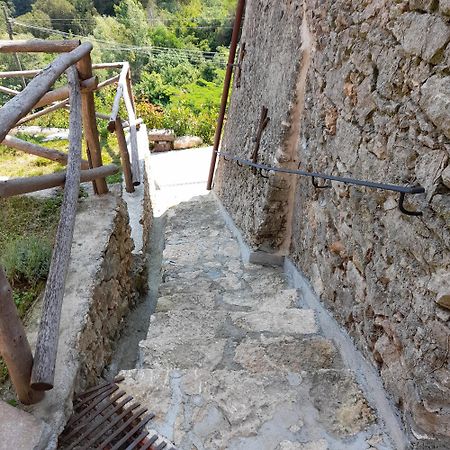 Ca Di Pippo "Tasso" Appartamento Ristrutturato 奥尔科费利诺 外观 照片